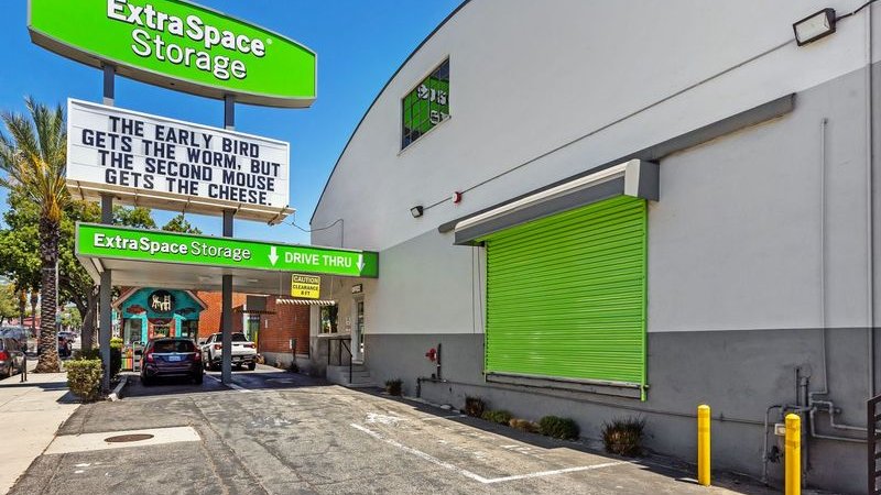 Extra Space Storage in Pasadena, CA