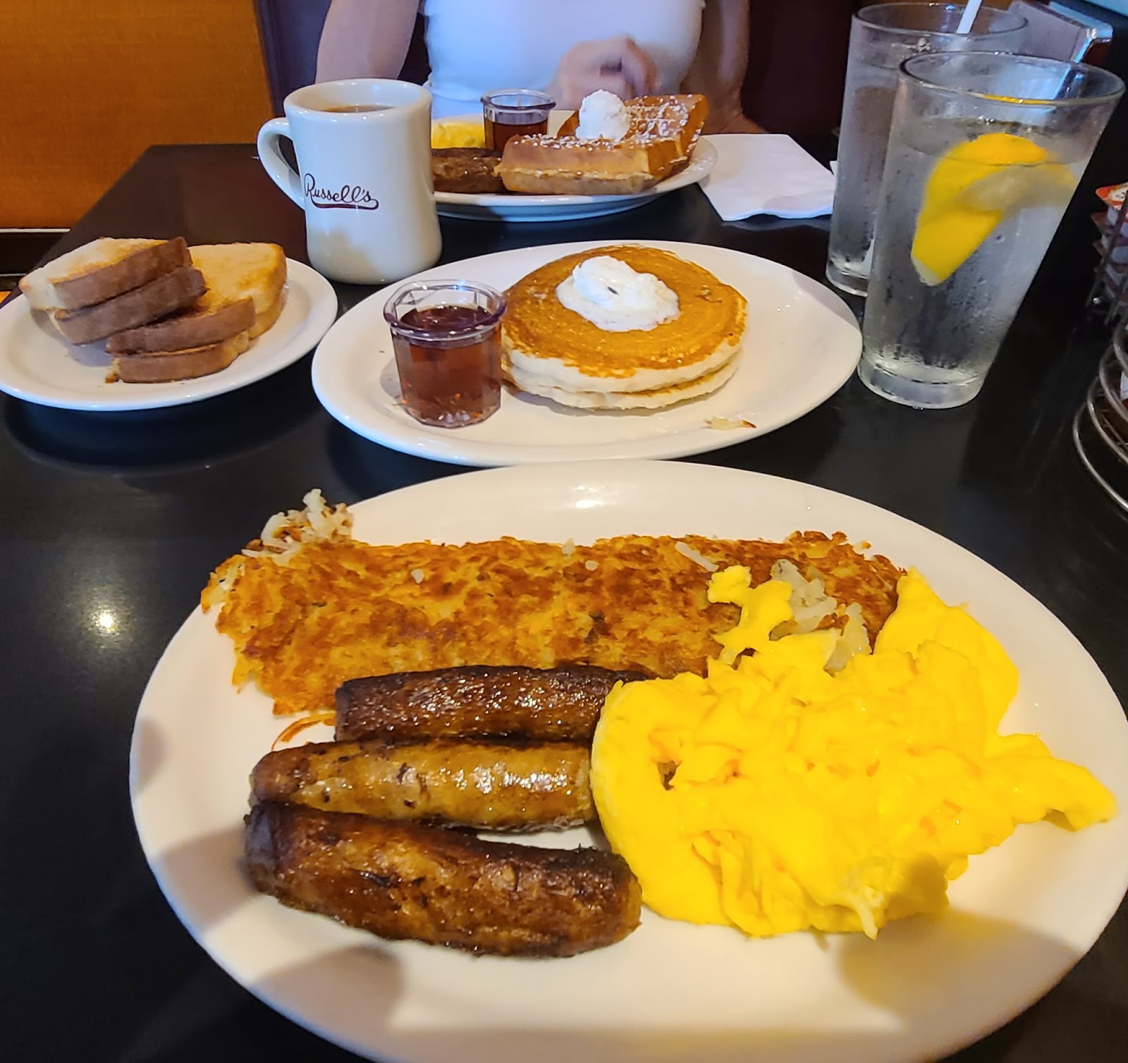 Russell's in Pasadena, CA