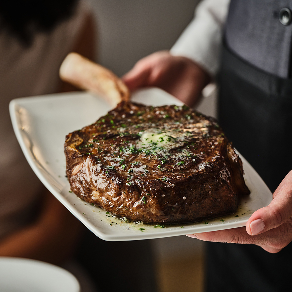 Fleming’s Prime Steakhouse & Wine Bar in Pasadena, CA