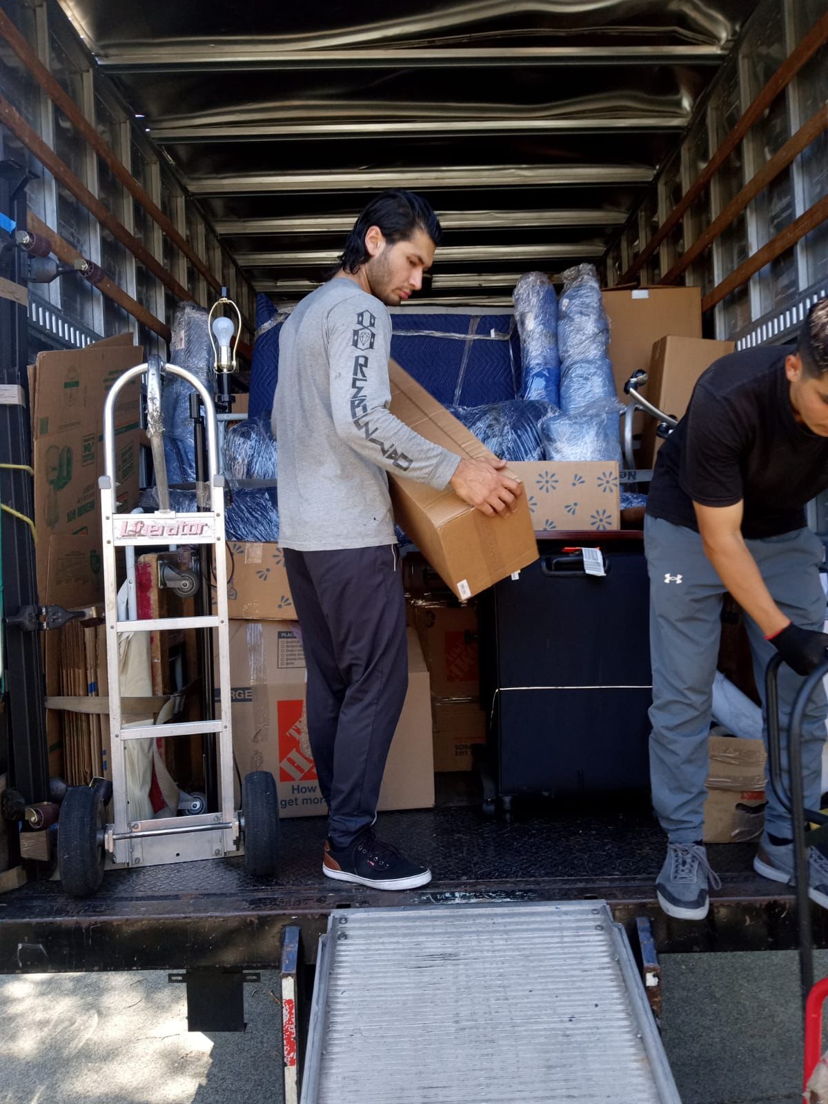 Pro Pasadena Movers in Pasadena, CA