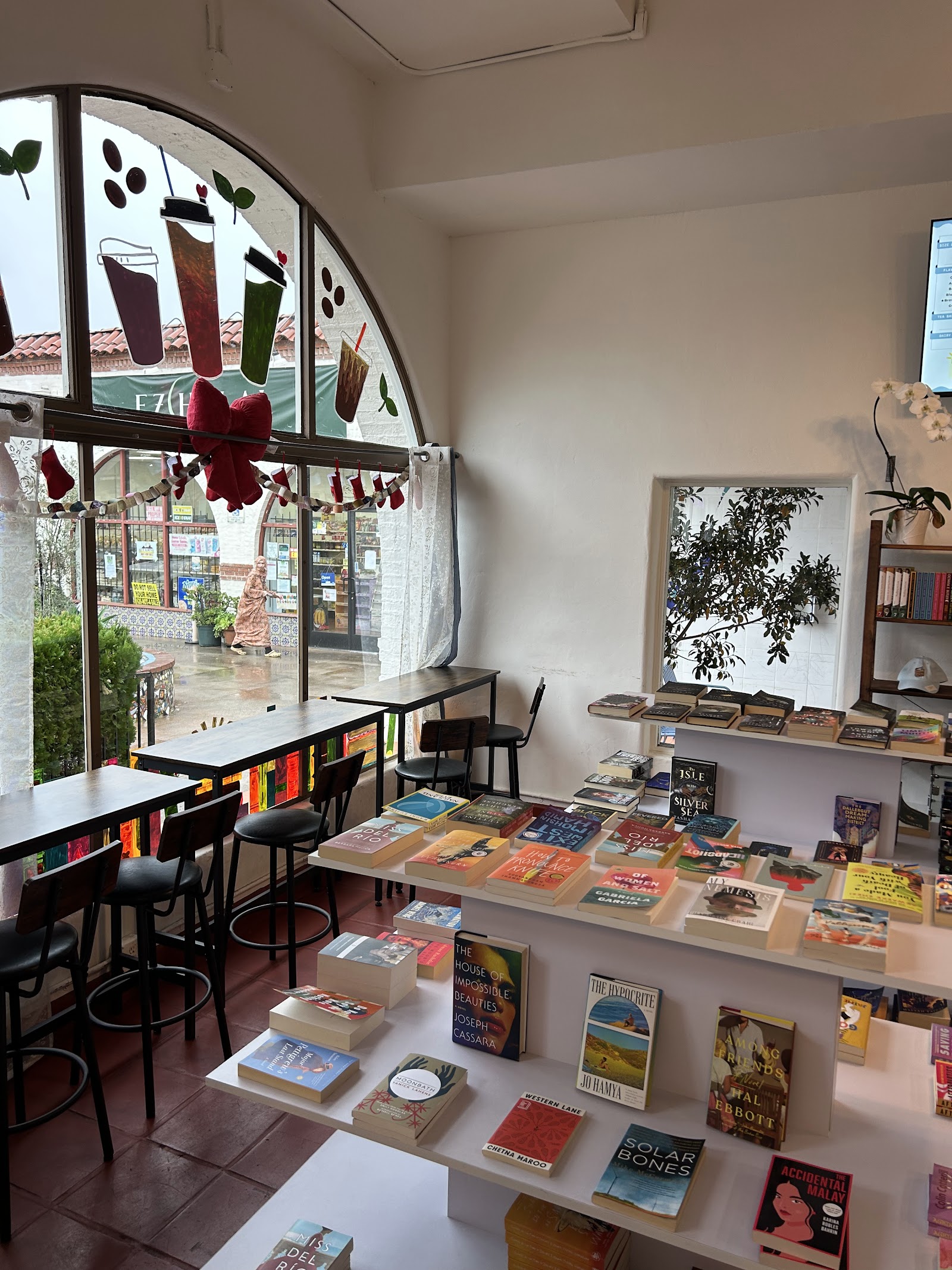 dym - book & boba shop in Pasadena, CA