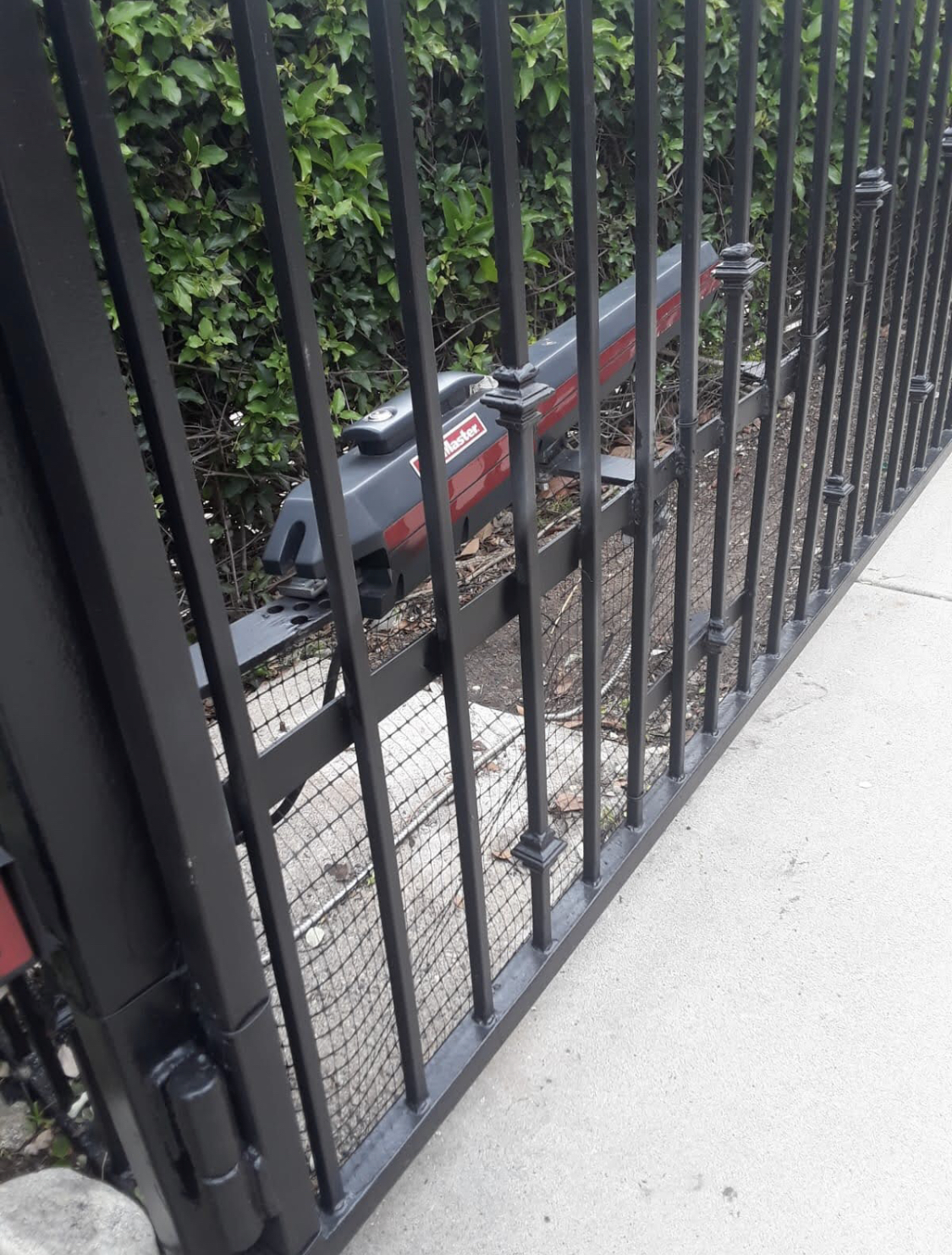 VALUE GARAGE DOOR & GATE REPAIR INC in Pasadena, CA
