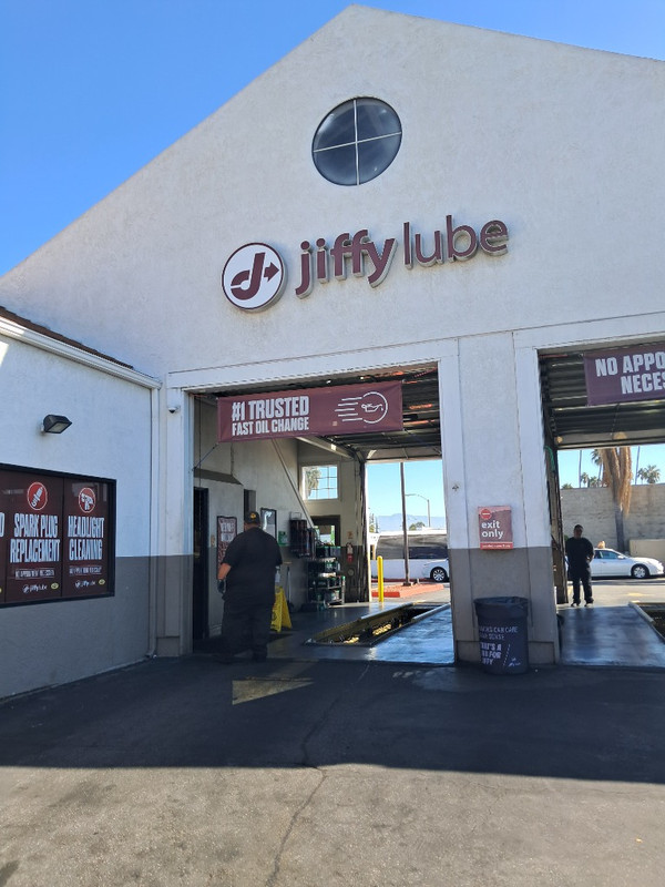Jiffy Lube Oil Change in Pasadena, CA