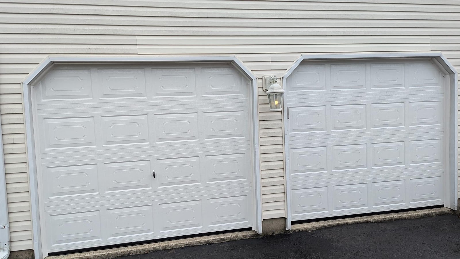 Tier 1 Garage Door Repair in Pasadena, CA