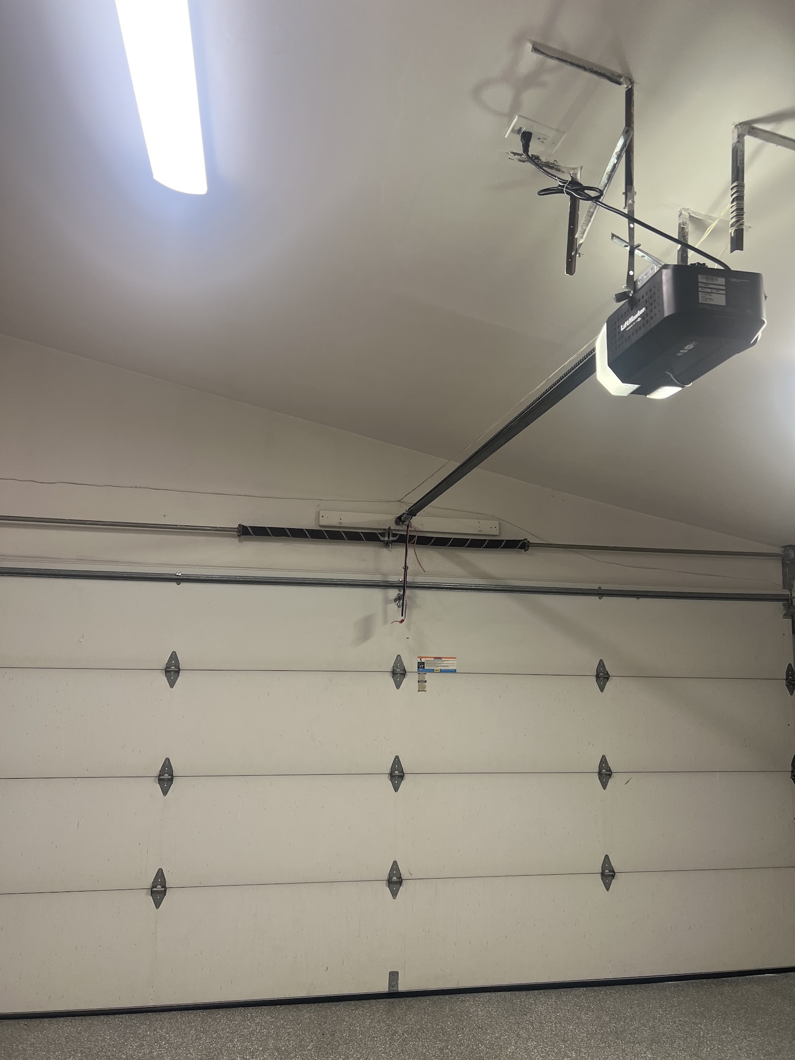 Tier 1 Garage Door Repair in Pasadena, CA