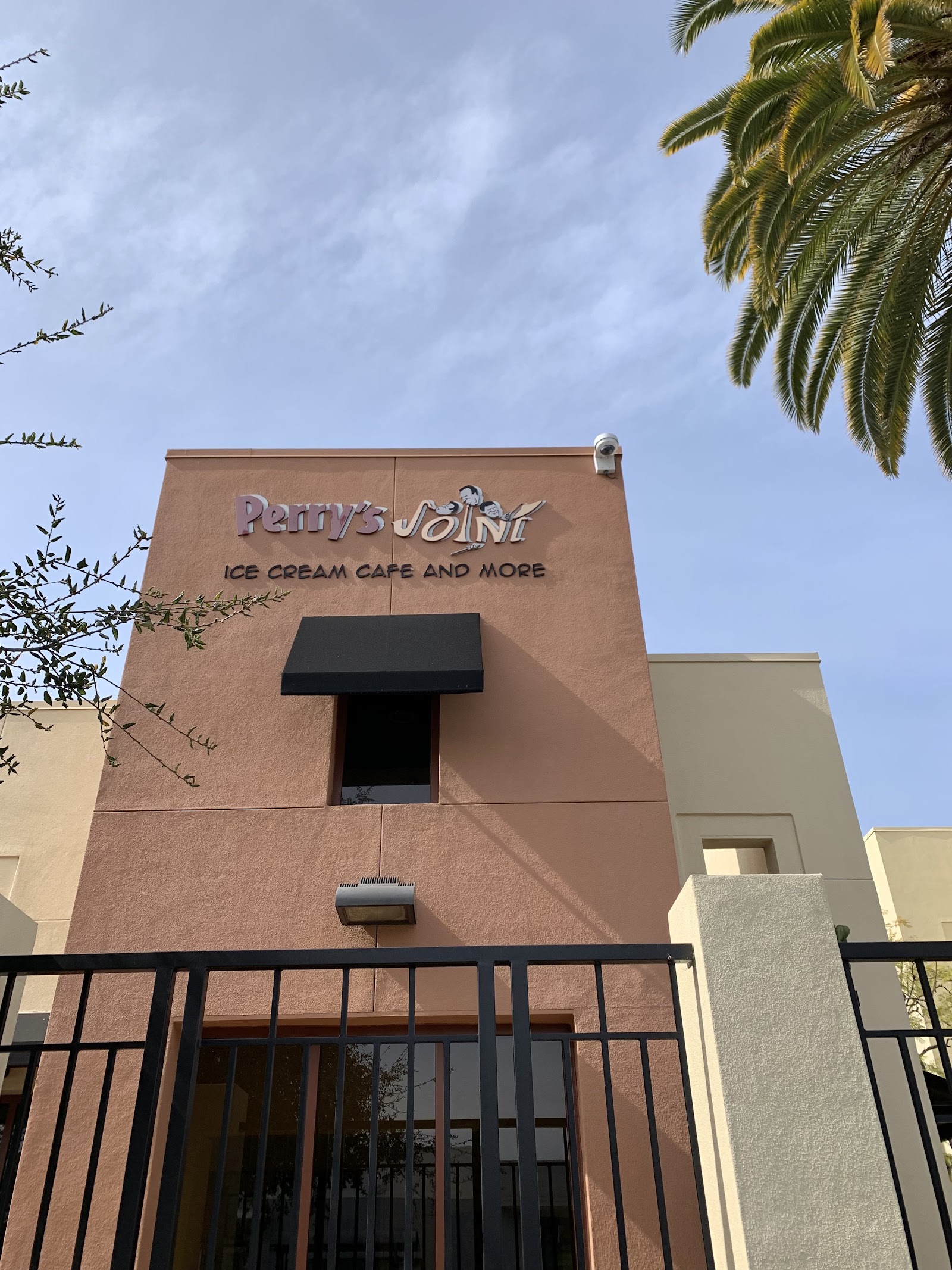 Perry's Joint in Pasadena, CA