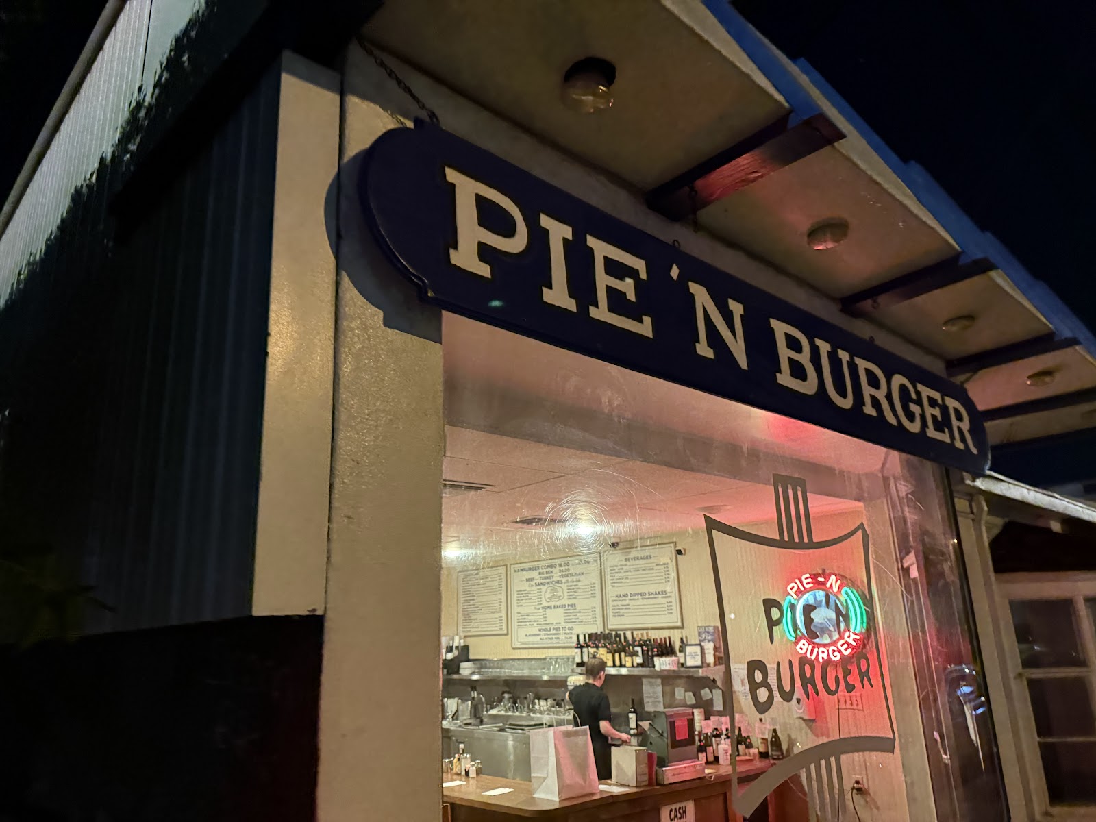 Pie 'n Burger in Pasadena, CA