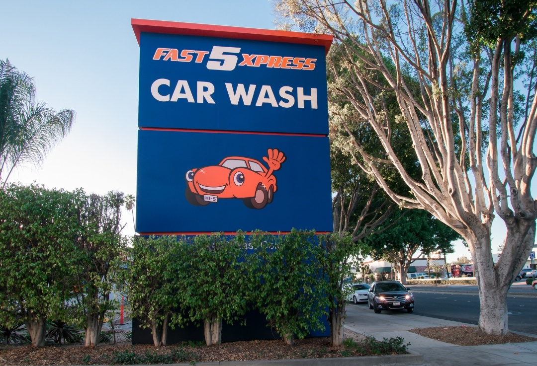 Fast5Xpress Car Wash Pasadena in Pasadena, CA