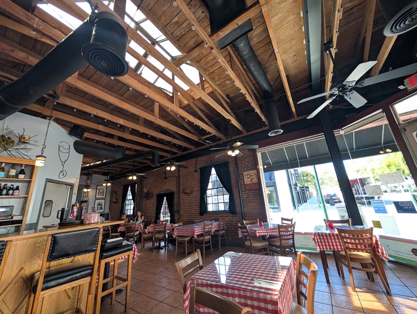 The Kitchen Italian Cafe & Pizzeria in Pasadena, CA