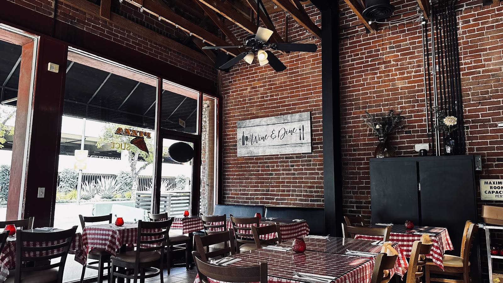 The Kitchen Italian Cafe & Pizzeria in Pasadena, CA