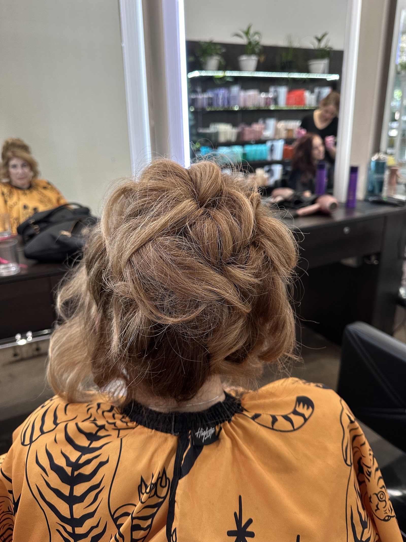 Chignon Hair Salon in Pasadena, CA