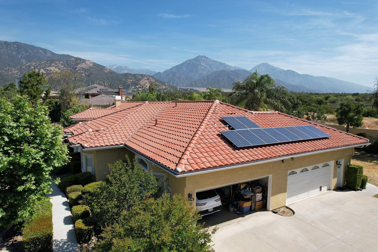 Green Ladder Roofing and Waterproofing in Pasadena, CA