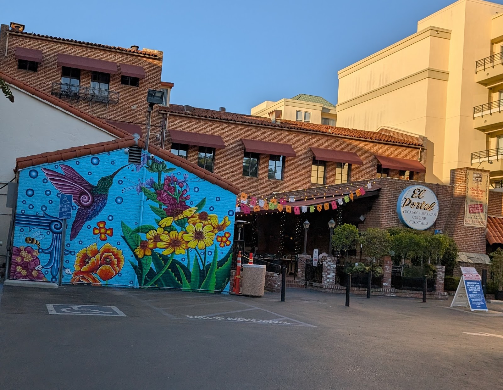 El Portal Restaurant in Pasadena, CA