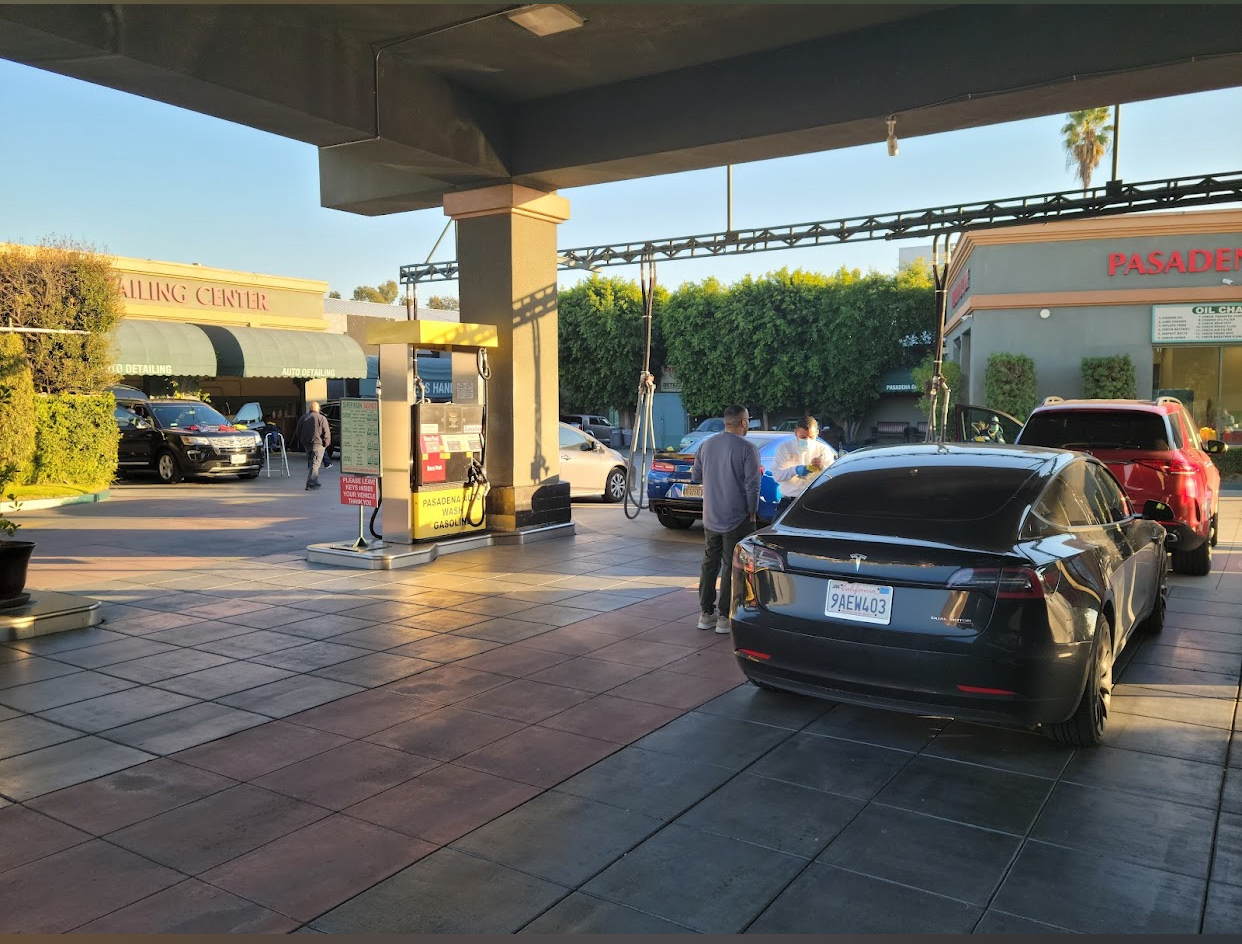 Pasadena Car Wash in Pasadena, CA