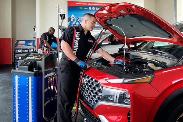 Valvoline Instant Oil Change in Pasadena, CA