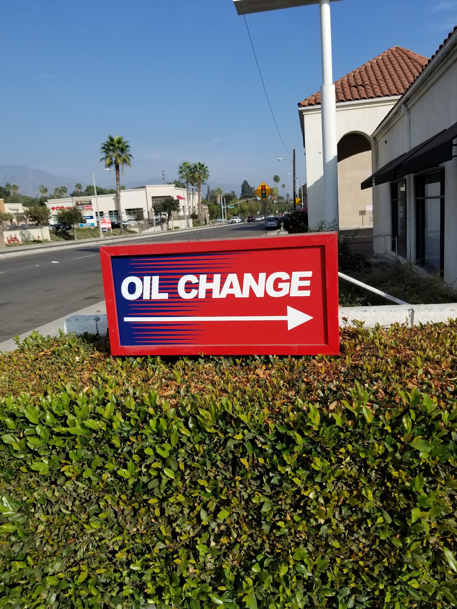 Valvoline Instant Oil Change in Pasadena, CA