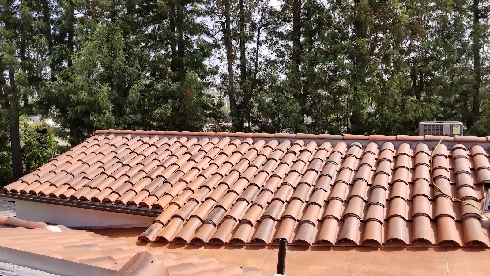J & J Roofing in Pasadena, CA