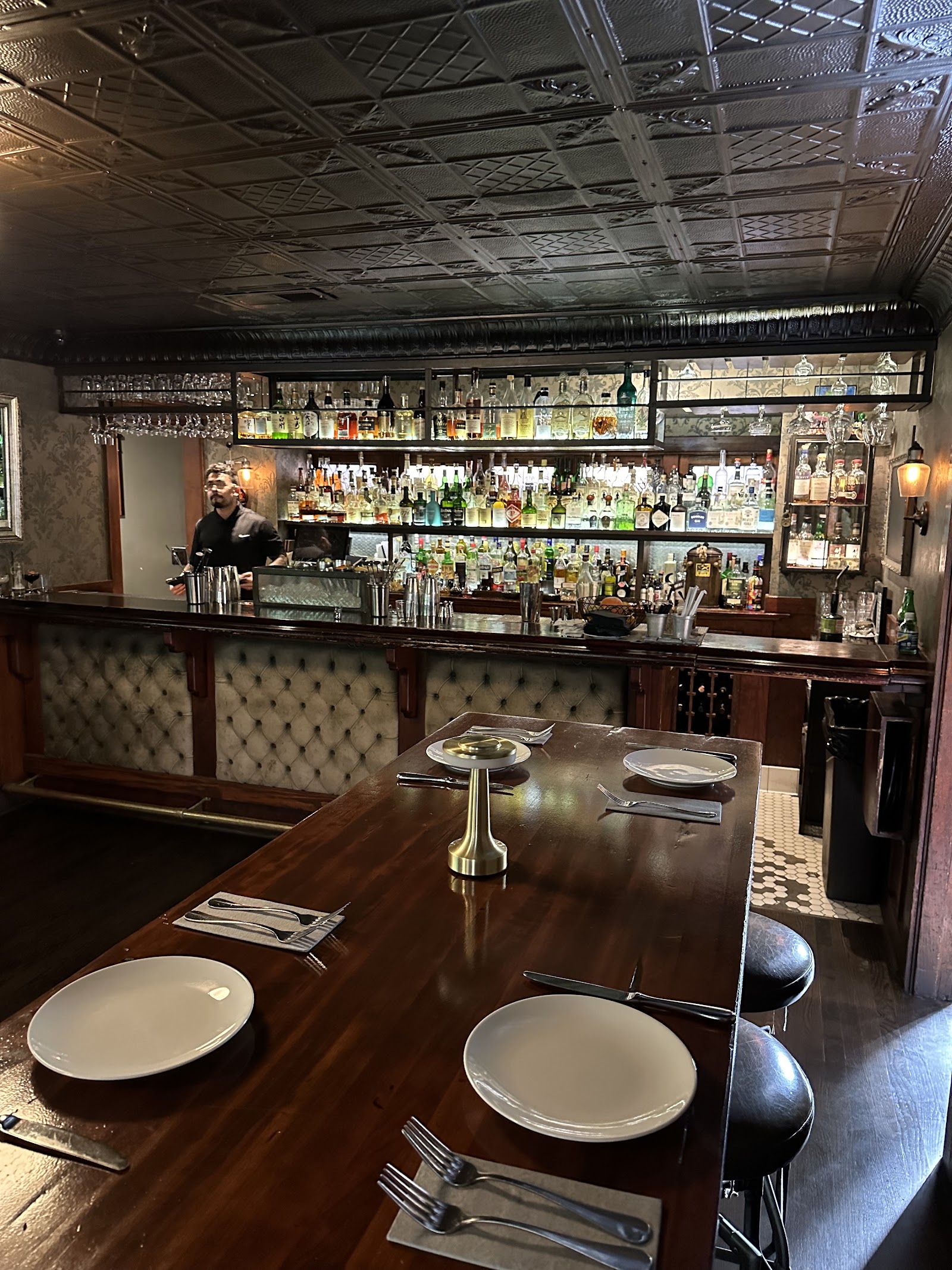 1886 Bar Restaurant at The Raymond - Pasadena CA in Pasadena, CA