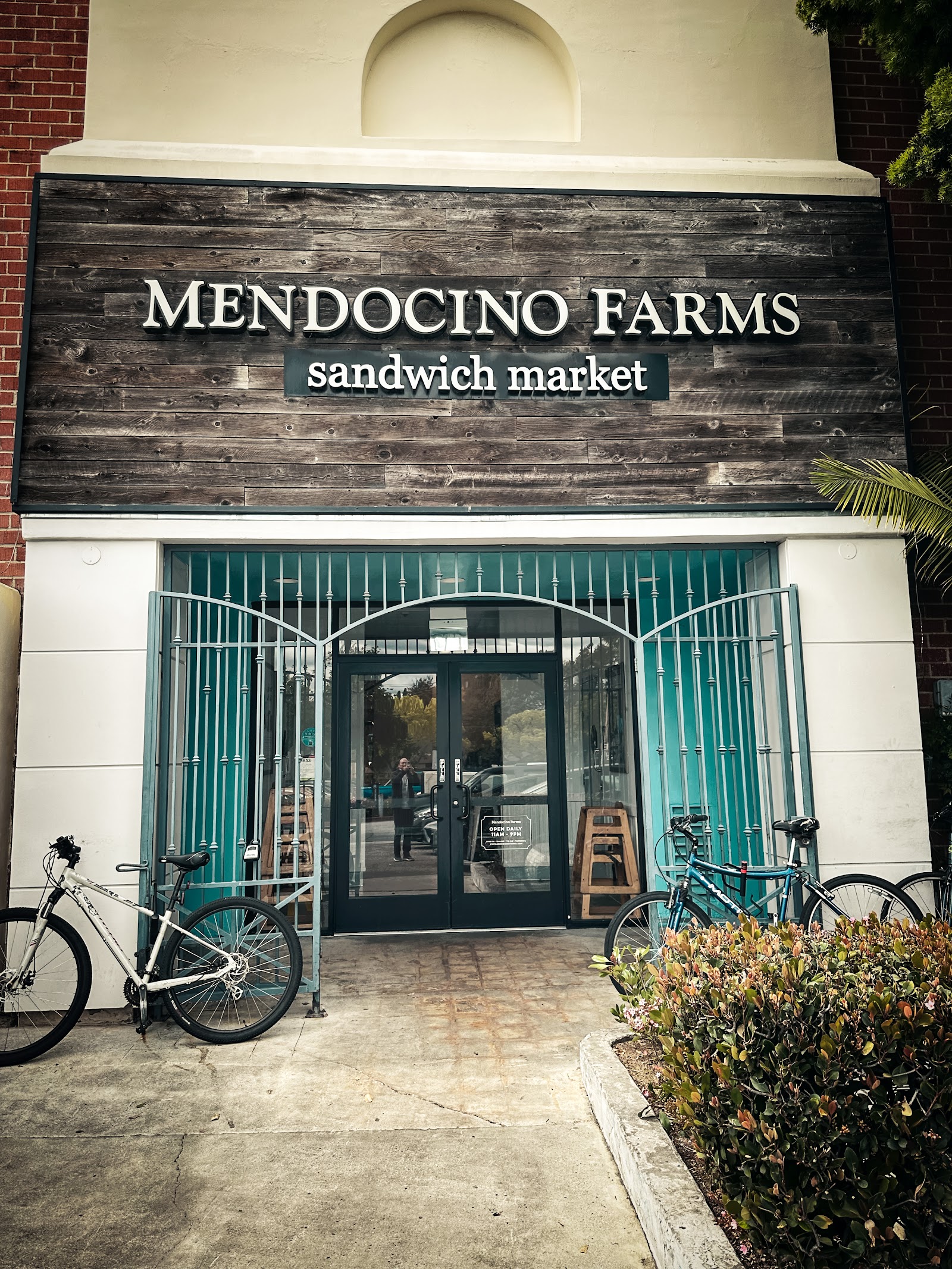 Mendocino Farms in Pasadena, CA