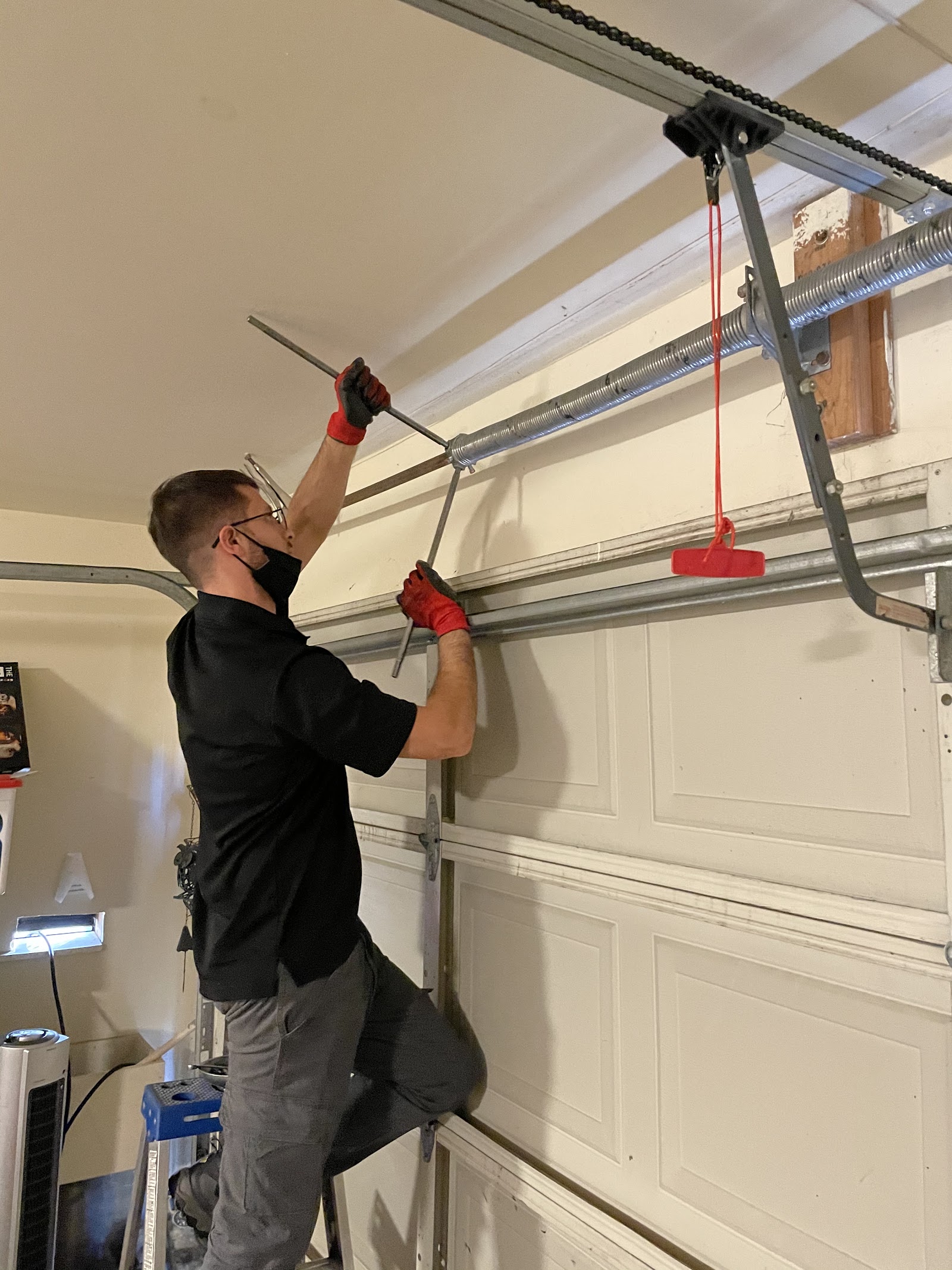 Clearway Garage Doors & Gates Inc. in Pasadena, CA