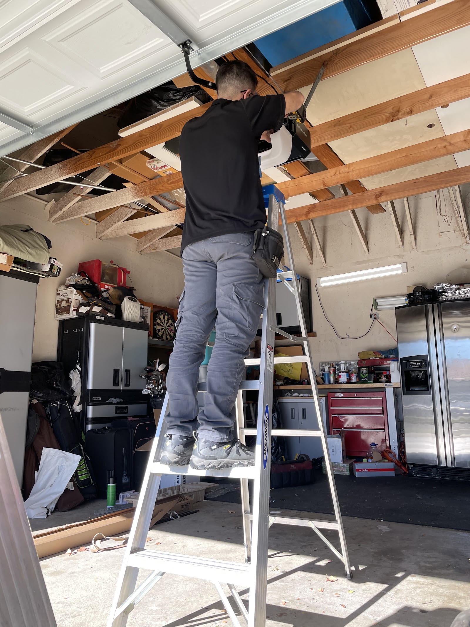 Clearway Garage Doors & Gates Inc. in Pasadena, CA