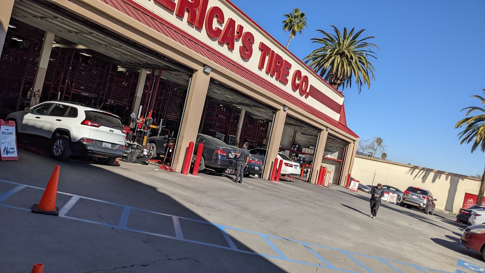 America's Tire in Pasadena, CA