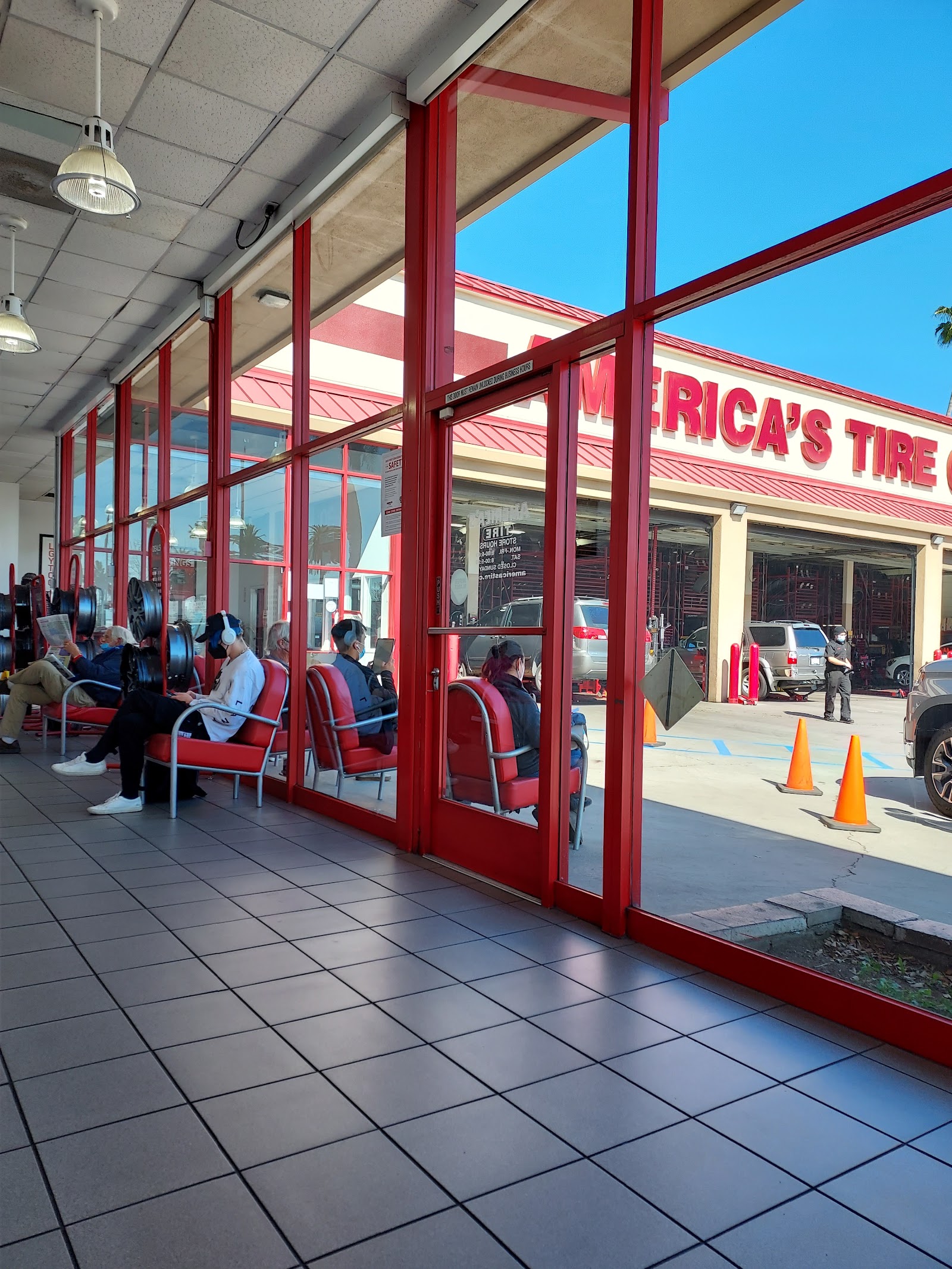 America's Tire in Pasadena, CA